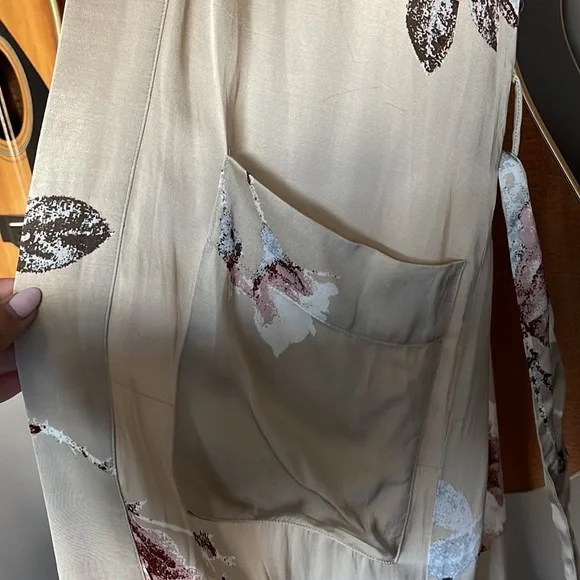 Wilfred Floral Beige Robe - Picture 5 of 16